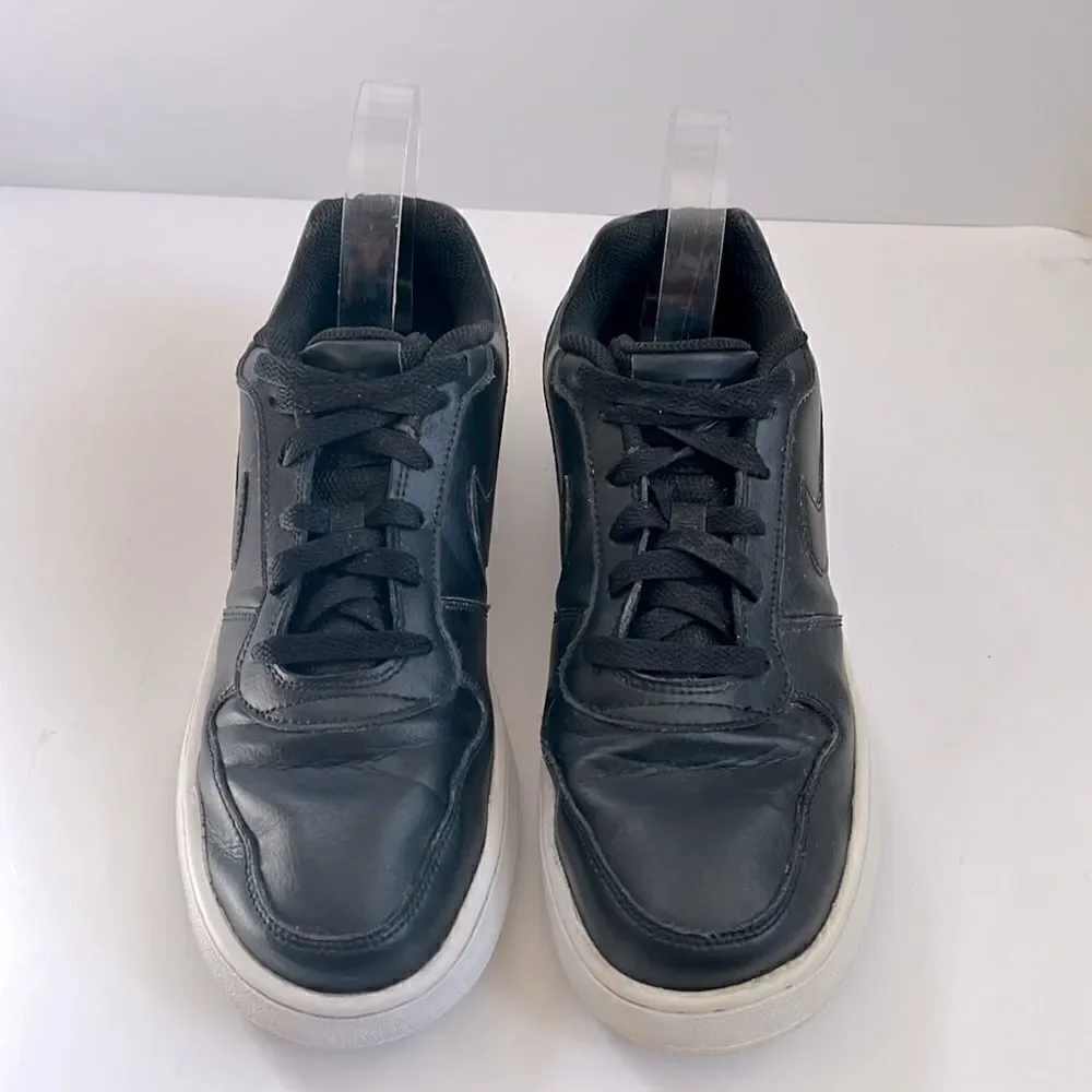 Womens NIKE Ebernon Low Sneakers Size 9